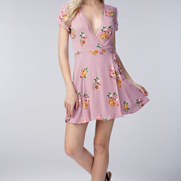 Honey Belle Dresses & Skirts - 1 left - Pink Floral Printed Wrap Dress